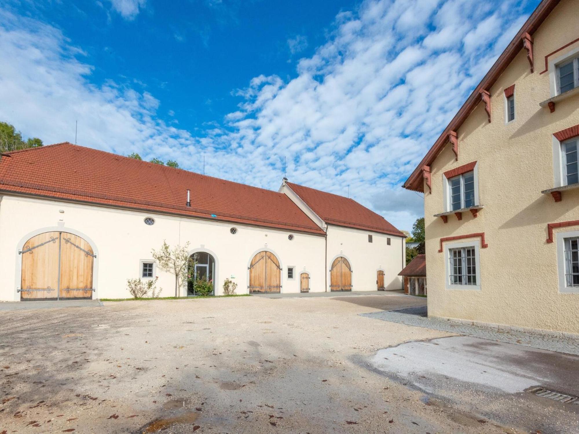 Lovely Holiday Home In Haunsheim Екстериор снимка